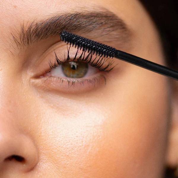 Mascara Application