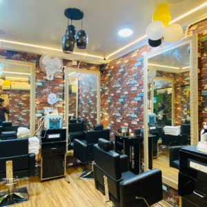 Suvi's BMW - Unisex Family Salon | Hair Extensions | Makeover Studio Vijayawada