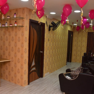 K3 beauty salon mg road