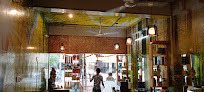Red Label Hair bar