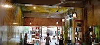 Red Label Hair bar