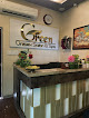 Green Unisex Salon Spa