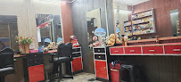 Looks Salon