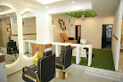 Ella Paris Neo Family Salon - Adoor