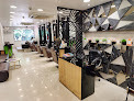 New Elegant Luxe - A Unisex Salon