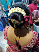 Siya Herbal Ladies Beauty Parlour